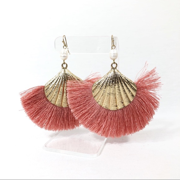 🌵4/25$ cloie |Gold Coral Fringe Pearl Fan Earring - Picture 2 of 7